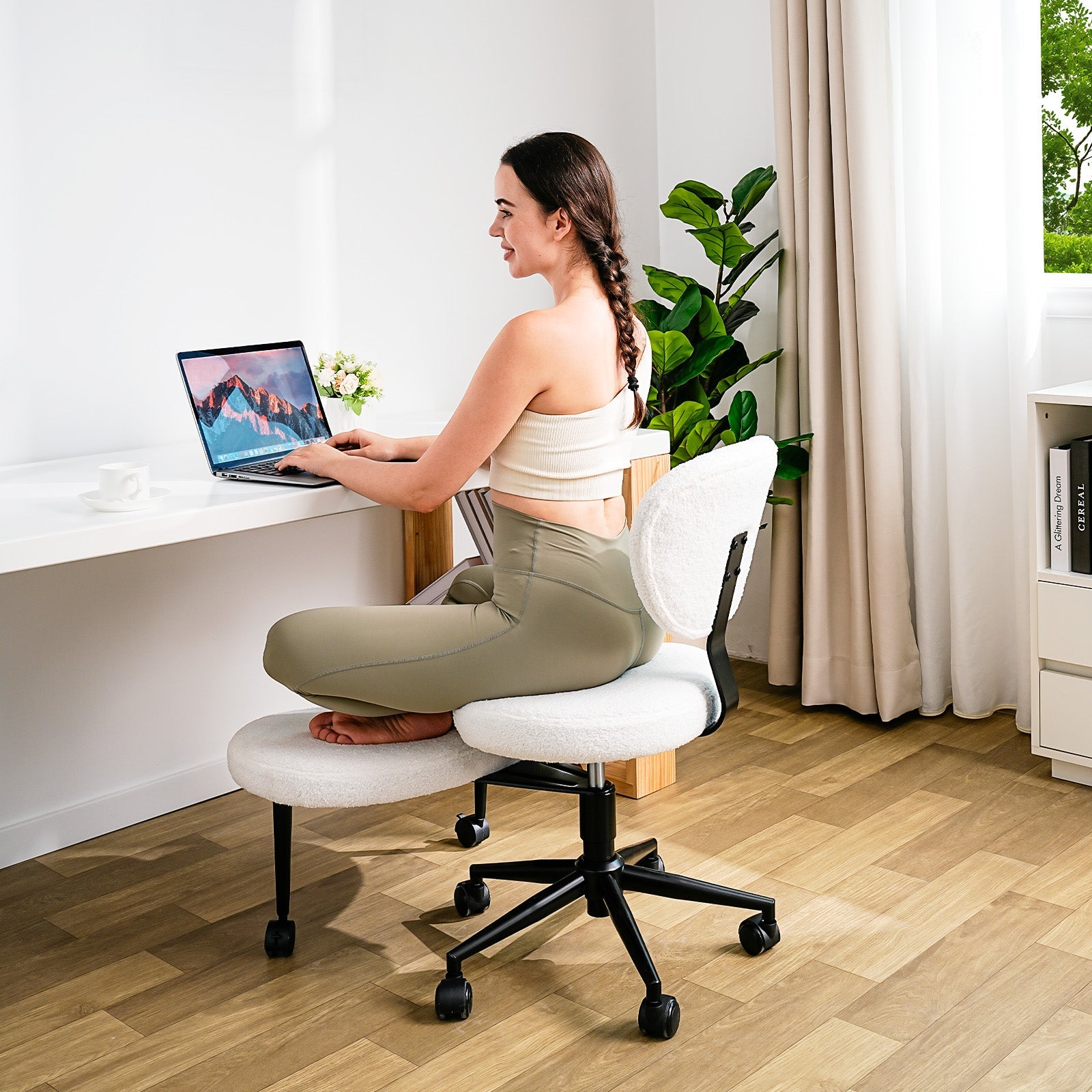 Ergonomic Cross-Legged Meditation Chair –Teddy fabric