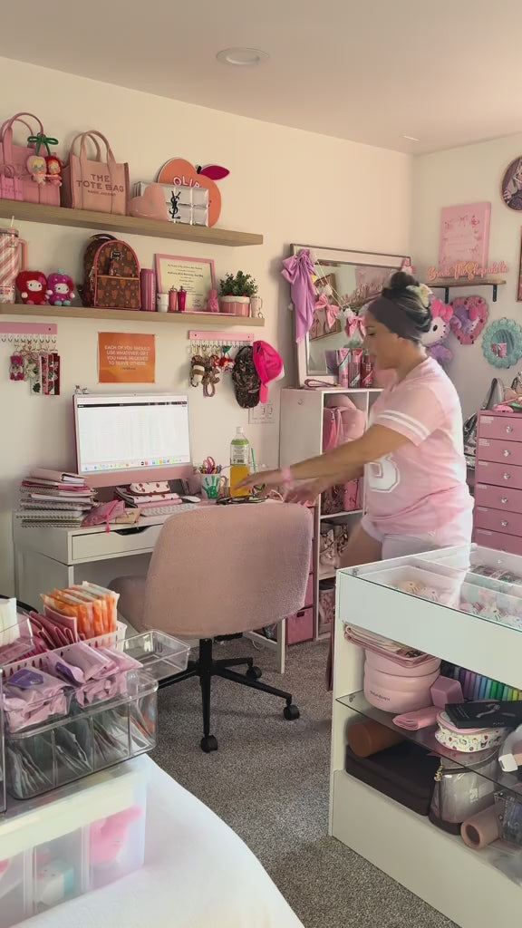 Cargar vídeo: Cross-Legged Office Chair with Corduroy Seat-Pink/White