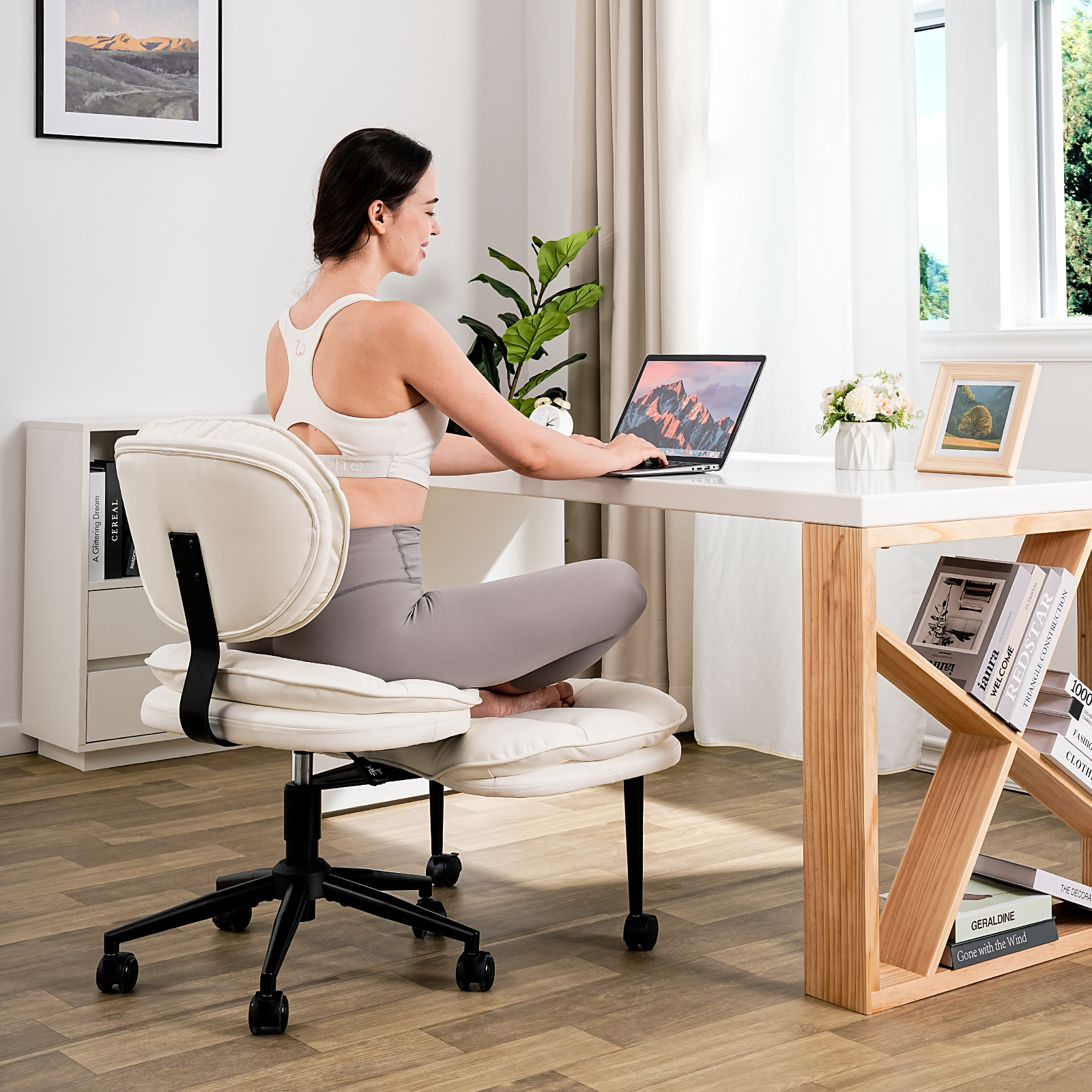Ergonomic Cross-Legged Swivel Meditation Chair with Wheels